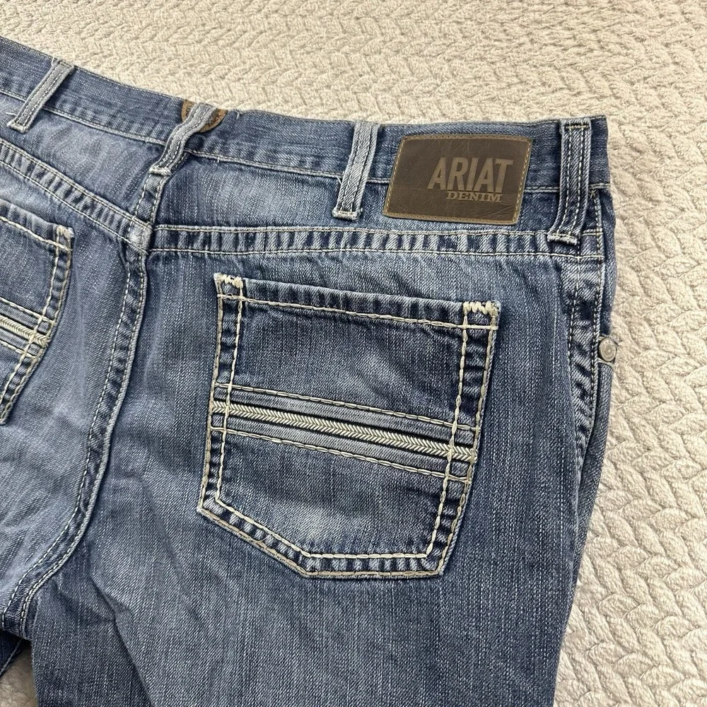 Ariat M2 Jeans Mens 40x32 Traditional Relaxed Boot Cut Blue Denim Western Work - Picture 4 of 16